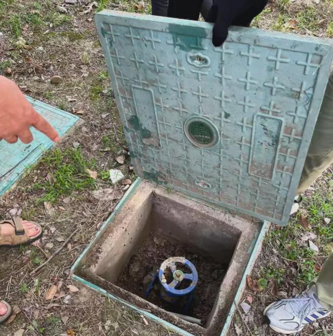 大盘近1200万元维修金成了某些人的“提款机”！业委会原主任被抓AG真人太离谱！“小区内竟要修路114公里”5000多户的超级(图11)